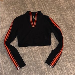 LF RACER CROP TOP LONG SLEEVE SIZE SMALL